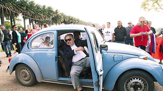 乌拉圭最穷总统拒绝高价卖爱车_温州车市_温