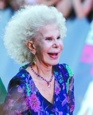 西班牙阿尔贝女公爵逝世 系拥有头衔最多贵族