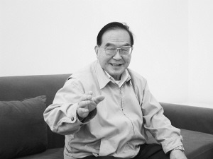 六小龄童悼念王昆与其夫：在天堂再出佳作