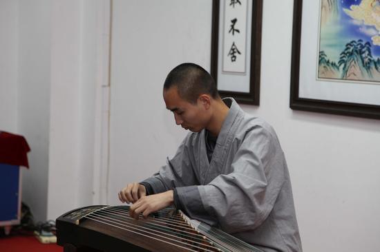 性空长老、达义大和尚一行参访扬州大明寺并与鉴真学院师生座谈