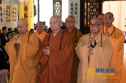台湾佛教界法师亲临吊唁