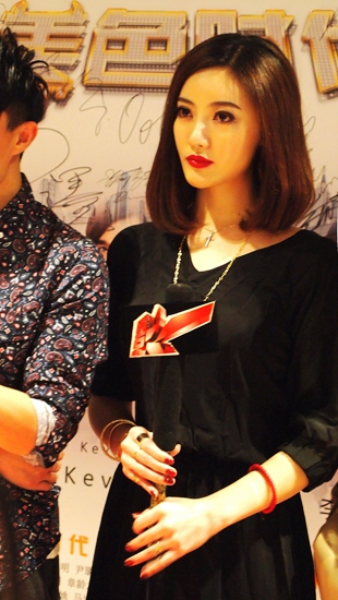 李晨熙《美色时代》变身时尚女魔头