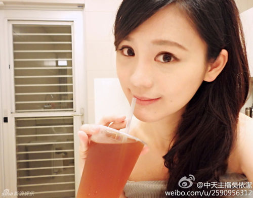 台湾女神主播吴依洁嫁给台首富侄子(图)