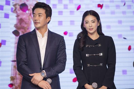 《情敌蜜月》张雨绮练拳击发泄情绪