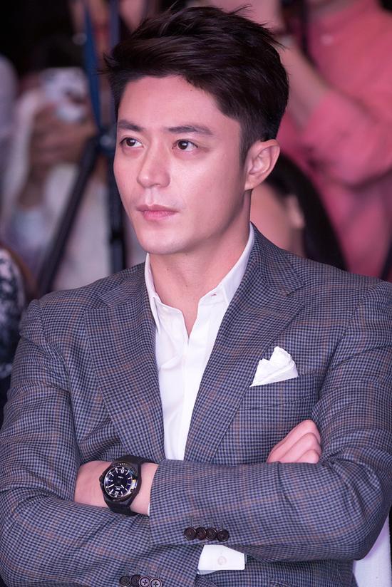 《情敌蜜月》张雨绮练拳击发泄情绪