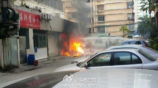 厦门一家小吃店突发爆炸