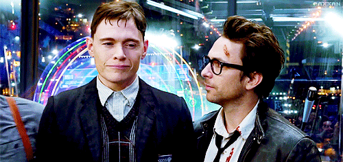 《环太平洋2》没有开菊兽 两技术宅回归|环太平洋|环太平洋2|开菊兽_新浪娱乐_新浪网