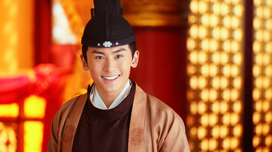 《神雕侠侣》张哲瀚混搭陈妍希走红毯|《神雕