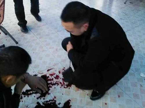 实名网帖曝西昌多人当街砍人