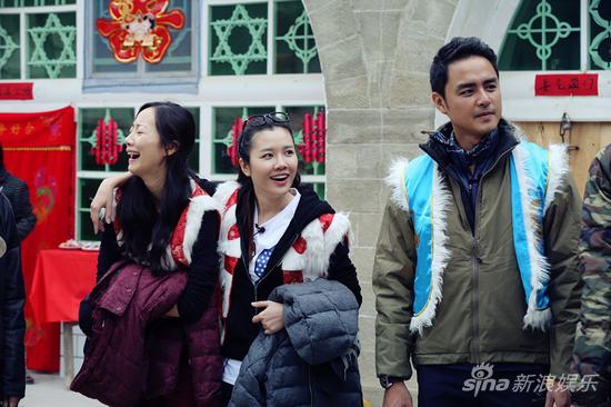 看醉了！韩雪女屌丝形象示人展豪放笑容