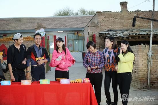 看醉了！韩雪女屌丝形象示人展豪放笑容