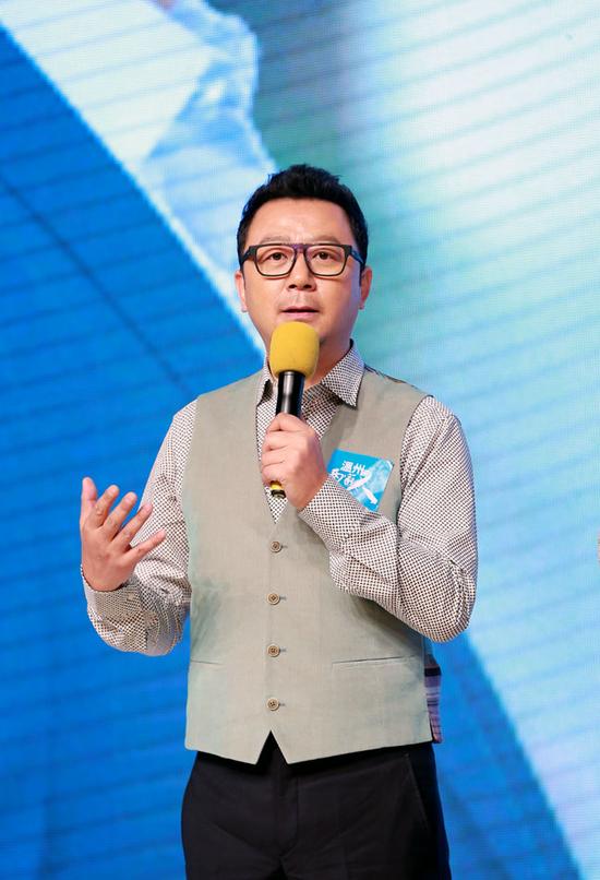 郭涛自信是管妻严 任程伟不演英雄人物