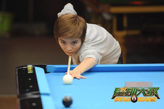 《星球大战》女星合宿曝隐私 田丽爱裸睡