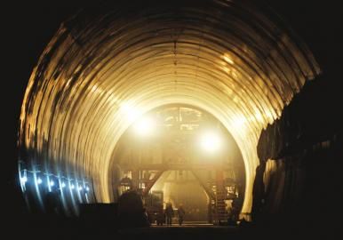11月29日，位于广元市境内的西成铁路客运专线连蒙村隧道正在施工建设中。