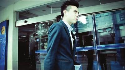 泉州男录制《自拍是一种病》MV 知名歌手助阵