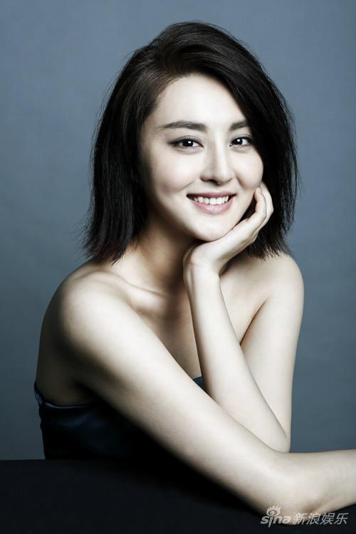 《暗黑者》等热剧被观众熟知的演员甘露,此次在剧中担纲出演"