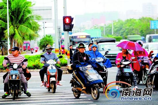 超速超载闯红灯 盘点七类交通违法行为危害
