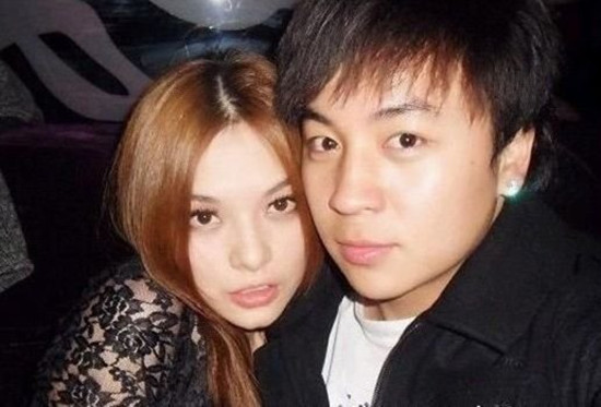 释小龙再现功夫小子风采 恋爱有新欢