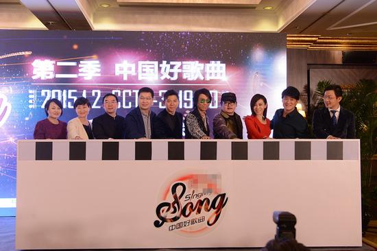 基情四射!羽泉新加盟好歌曲坐一起