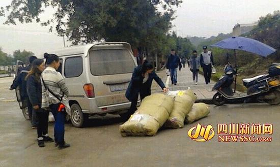 广安大学生帮人代收快递一个月盈利近千元