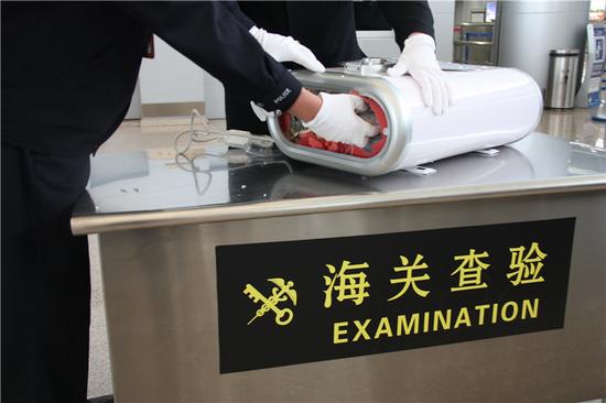 宁波机场海关首次查获毒品出境案 一举缴获5公