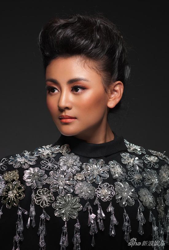 中国梦歌曲再展播 阿鲁阿卓受邀献唱|阿鲁阿卓