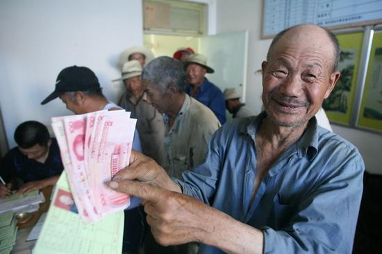 长春市提高低保标准 每人每月增加到435元