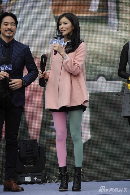 《精武青春》广州首映 吴千语徐正曦恩爱