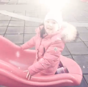 王诗龄粉嫩可爱