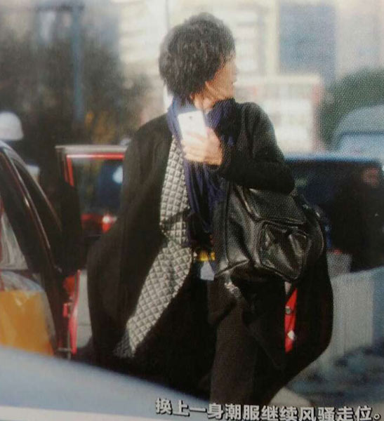 张歆艺戴“耳朵帽”潮范 街头秒换装(图)