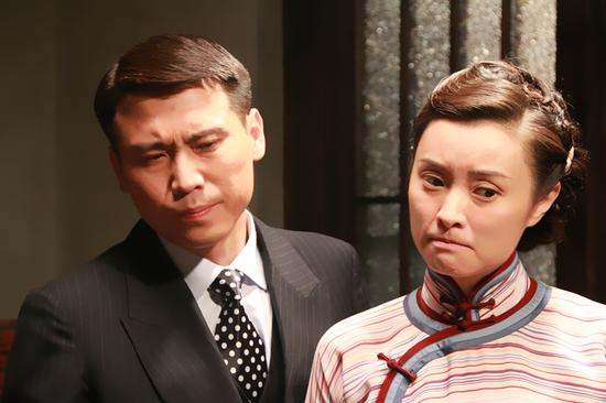 演员姜武[微博],吴越[微博]领衔主演的大型冷幽默谍战剧《虎口拔牙》