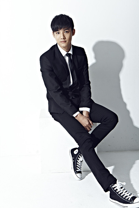 郑业成《男神执事团》演绎超时空男神|郑业成