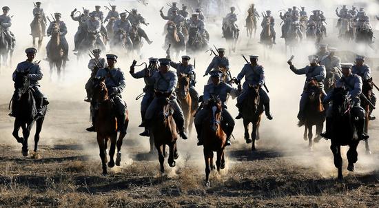 《吉鸿昌》追求真实震撼打造宏大战争场面|吉鸿昌|战争|拍摄_新浪娱乐_新浪网