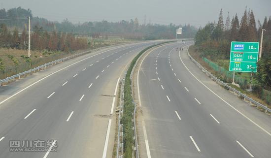 成都第二绕城高速西段年底将通车