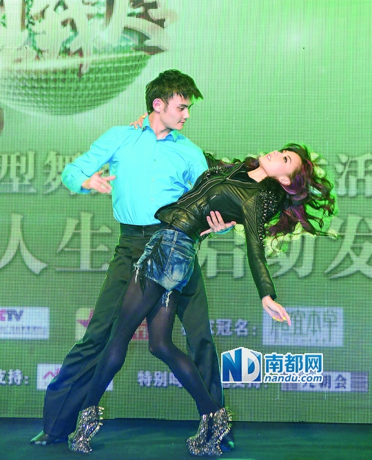 张柏芝闯荡内地不顺畅:腰伤 失言 曝黑料