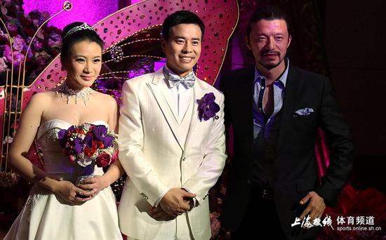 前申花球员孙吉在上海迎娶90后美女 徐根宝谢晖祝贺