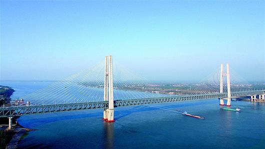 湖北欲建中部交通运输枢纽 成祖国立交桥(图)