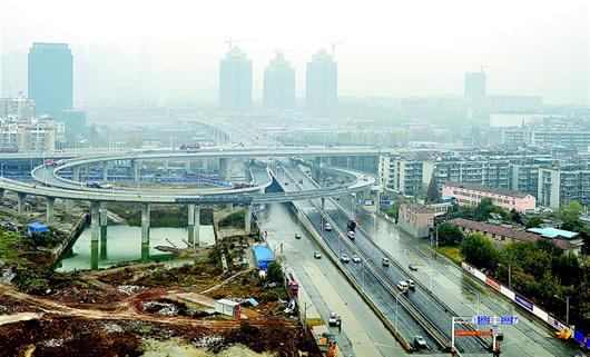 武汉江城大道高架通车 汉口至沌口大幅提速