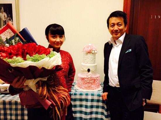 孙茜生日老公送鲜花蛋糕 自称被冷落(图)|孙茜