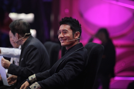 黄晓明任导师选美女 羞称: 我是有主的人