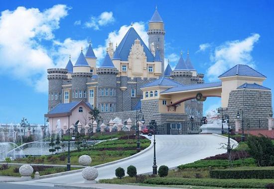 西夫拉姆酒堡(图:山东省旅游局)
