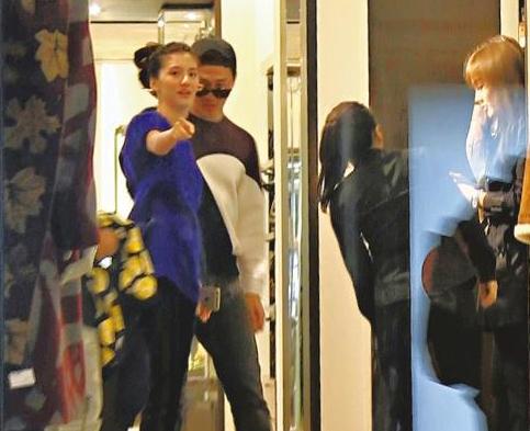 传林峰赠女友3千万豪宅 二人甜蜜约会被拍_新浪阳江