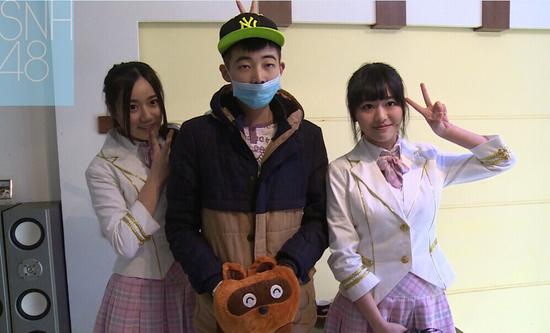 SNH48花儿绽放14日公演 探访病儿捐款|SNH4