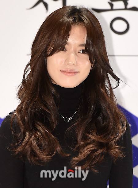 韩星韩孝珠将演古装电影 扮朝鲜名妓(图)