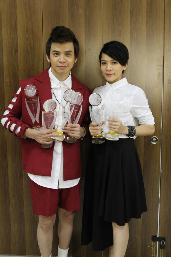 江美琪华语歌曲排行榜获台湾杰出歌手奖|江美