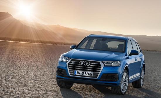 2016款奥迪Q7高清图:家族式六边形中网