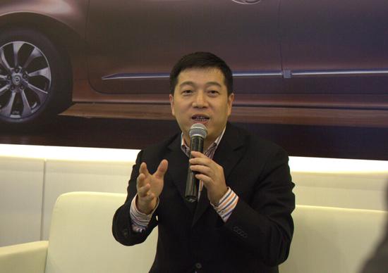 东风日产南区营销部部长洪浩先生接受媒体专访