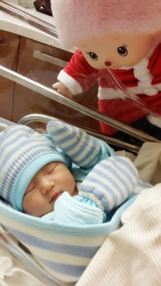 台女星剖腹产女曝正面照 曾与杰伦传绯闻