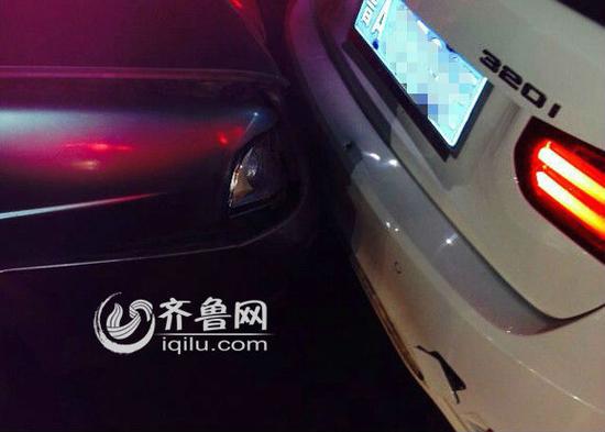 2014年11月13日晚,出租车与姜女士的宝马车追尾。(图片来源:姜女士)