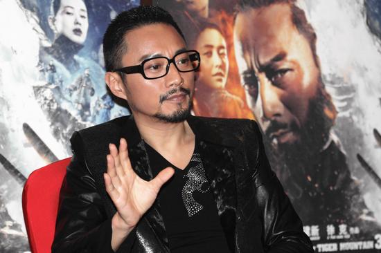 张涵予发帖邀当代英雄共赏《智取威虎山》